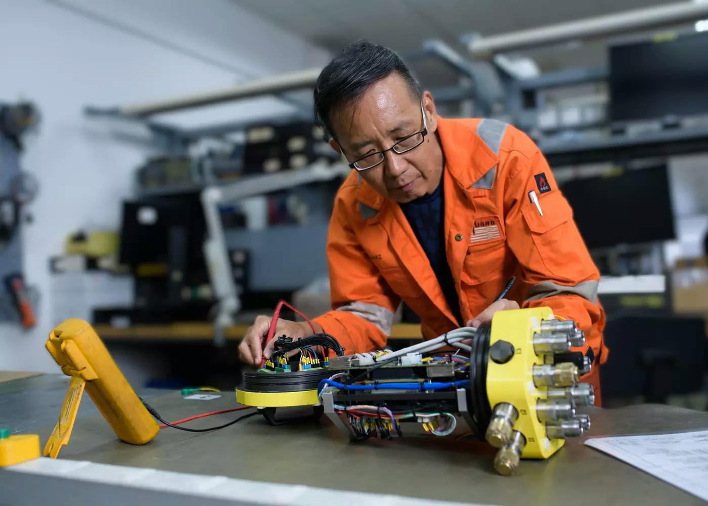 Singapore
Assembling and testing electrical components for the Blue Volta eROV